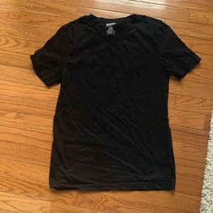 Arizona Jean Company black v neck T-shirt